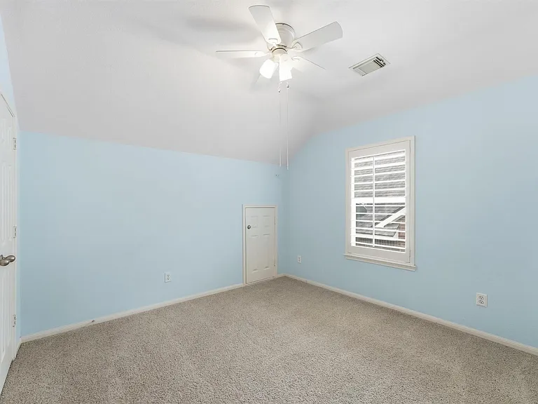 15815 Mossy Shores Ct — Photo 22