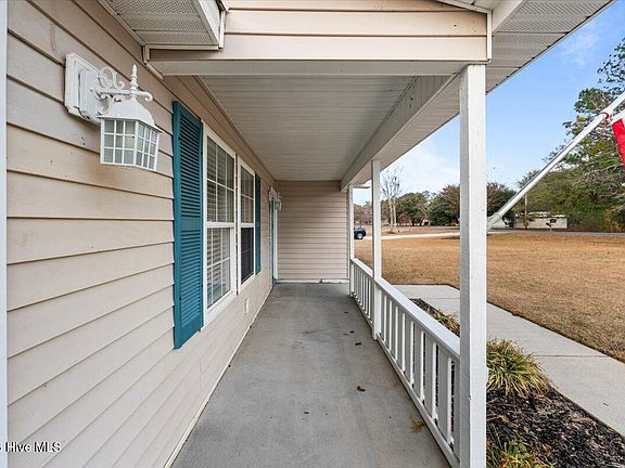 3rd image of 103 Plantation Road