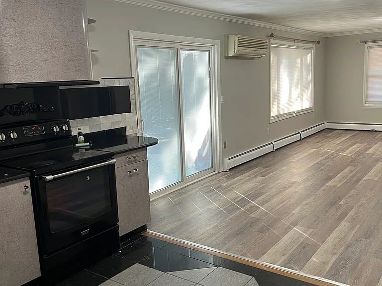 216 East St #1 — Photo 4