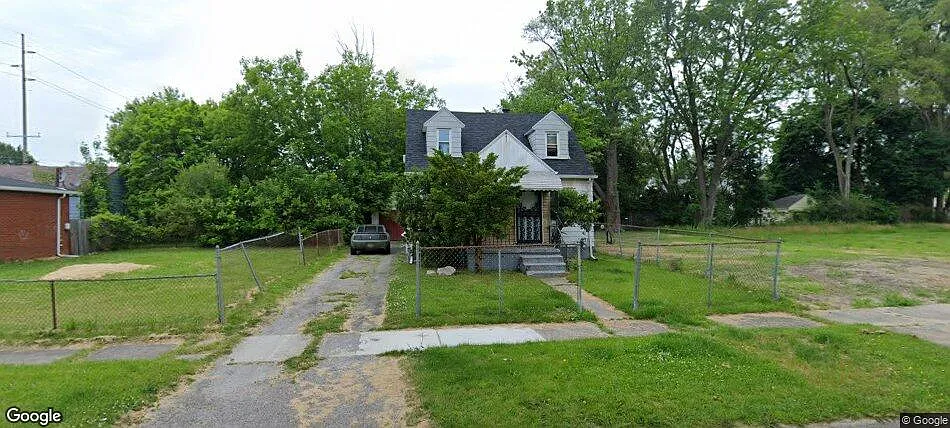 426 W Dartmouth St