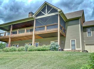 153 Meadow Ridge Dr, Hayesville, NC 28904