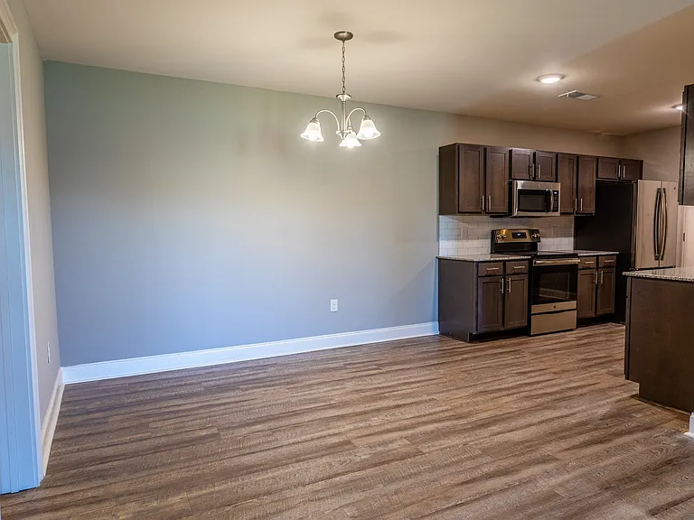 Lakeland Grand — Photo 18