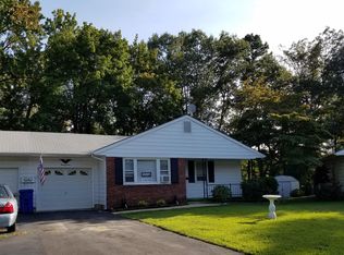 24 Primrose Ct, Toms River, NJ