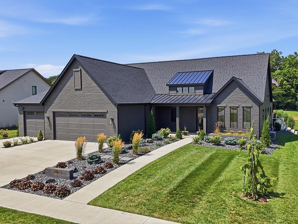 1st image of 2100 Golfview Dr
