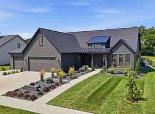 2100 Golfview Dr, Auburn, IN 46706