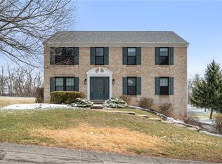 7053 Highland Creek Dr, Bridgeville, PA