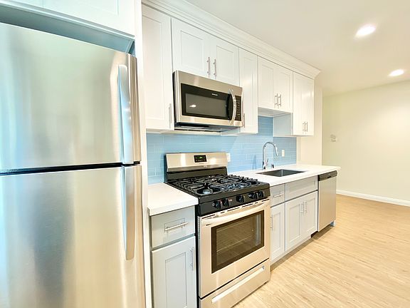 2nd image of 3962 Inglewood Blvd #7