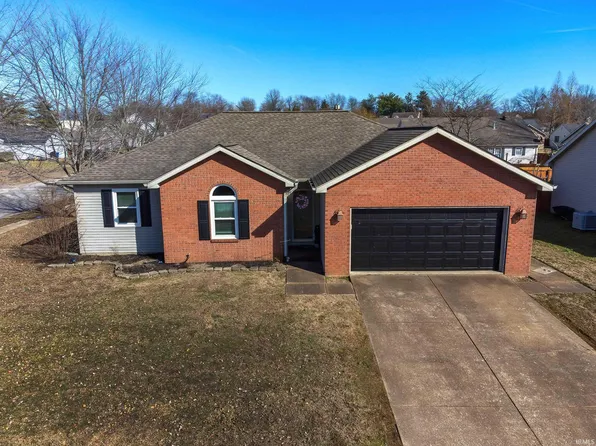 4000 Hedgewood Ct, Newburgh, IN 47630