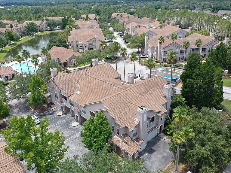 18046 Villa Creek Dr — Photo 24