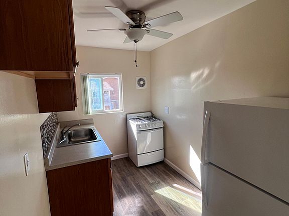 5th image of 2302 Morley St APT 5