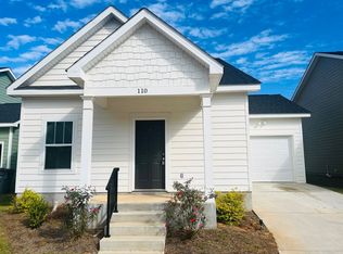 110 Lenox Cir, Lagrange, GA 30241