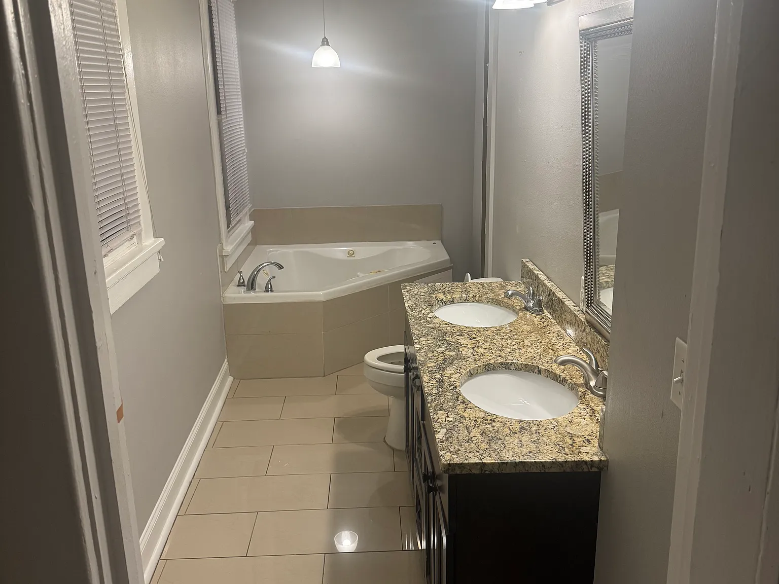 1 bed, 1500 sqft, $900 — Photo 1