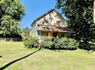 7935 Carl St, Freeland, MI 48623