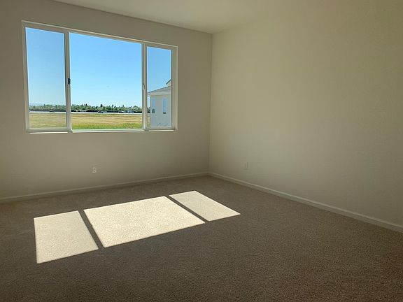 5th image of 3727 Amelia Rose Way