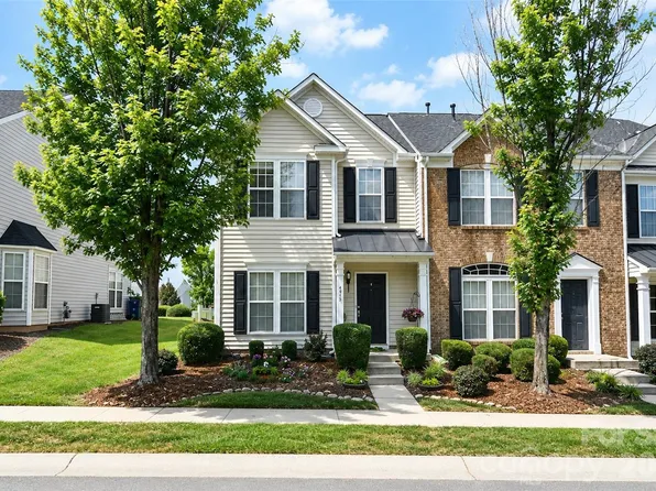 4913 Sunburst Ln, Charlotte, NC 28213