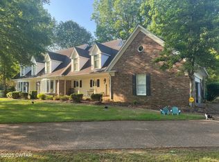 61 Charleston Sq, Jackson, TN 38305