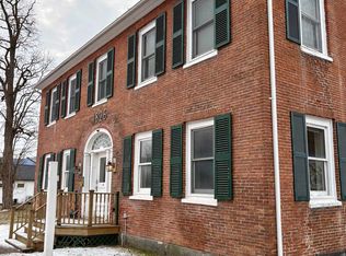 71 S Main St, Cambridge, VT 05444