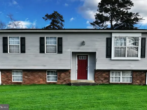 211 Mohawk Trl, Browns Mills, NJ 08015