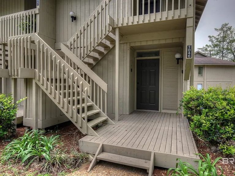 1046 Seacliff Dr N #2A — Photo 2