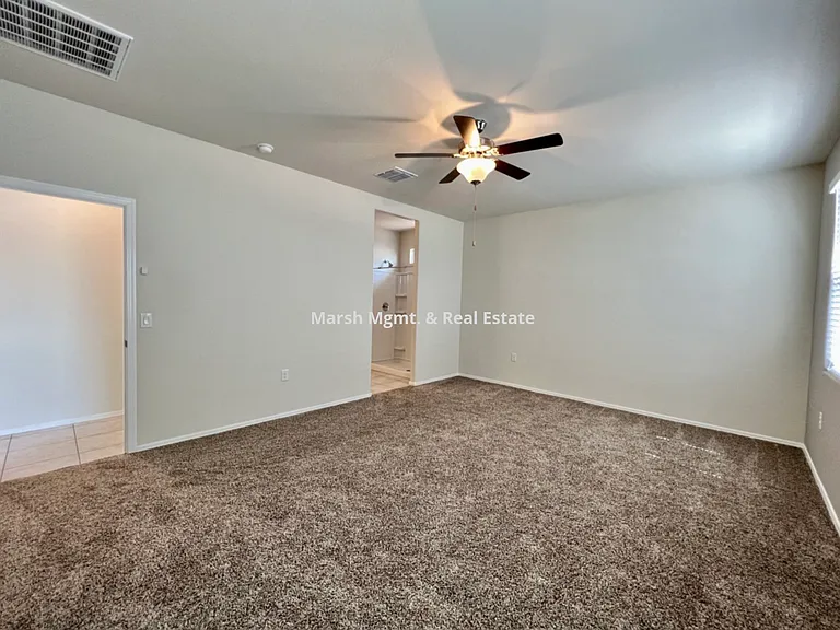 2119 S 46th St — Photo 16