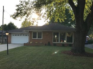 413 S Bittersweet Ln, Muncie, IN