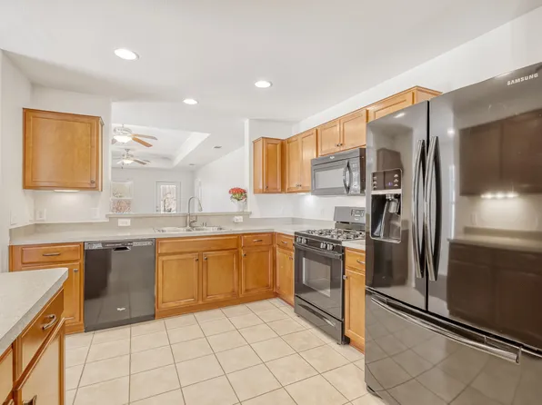 2462 Honeybee Ln, Frisco, TX 75034