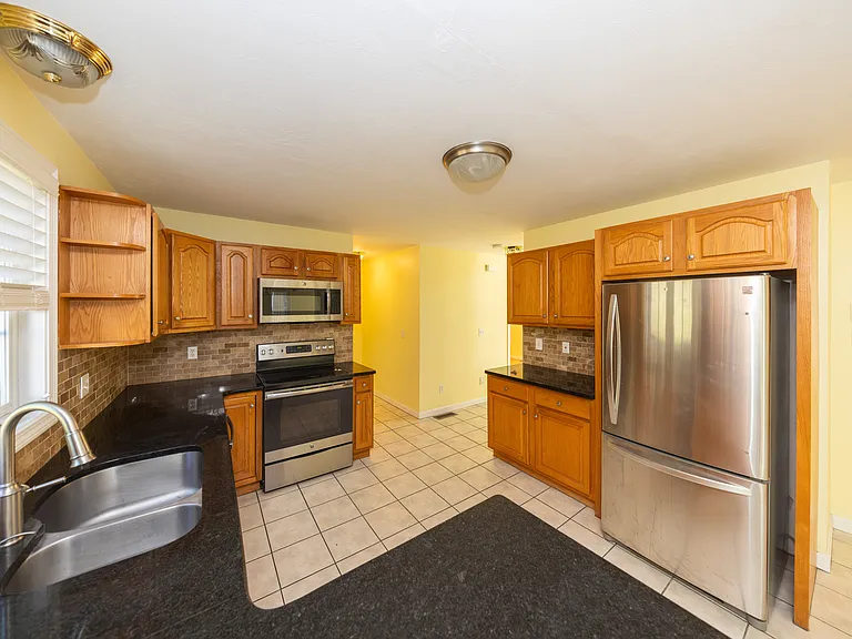 469 Walnut St — Photo 63