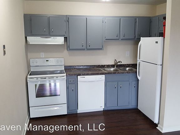 3rd image of 1372 W Ocean View Ave APT 202
