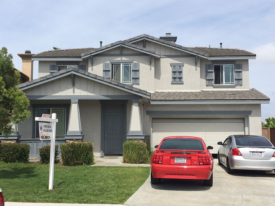 1st image of 214 Petunia Ct