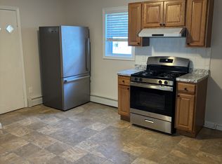 38 Hunting St #2, Cambridge, MA 02141