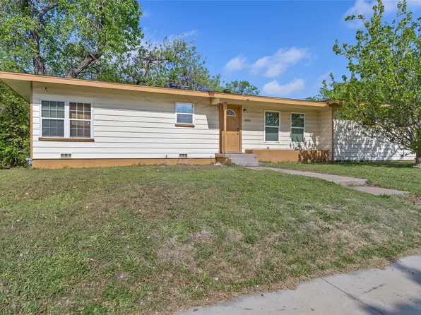 3000 Pate Dr, Fort Worth, TX 76105