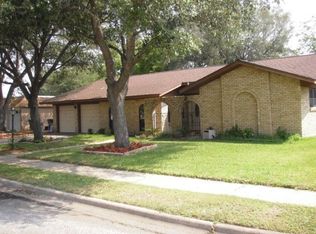 415 Salisbury Ln, Victoria, TX 77904