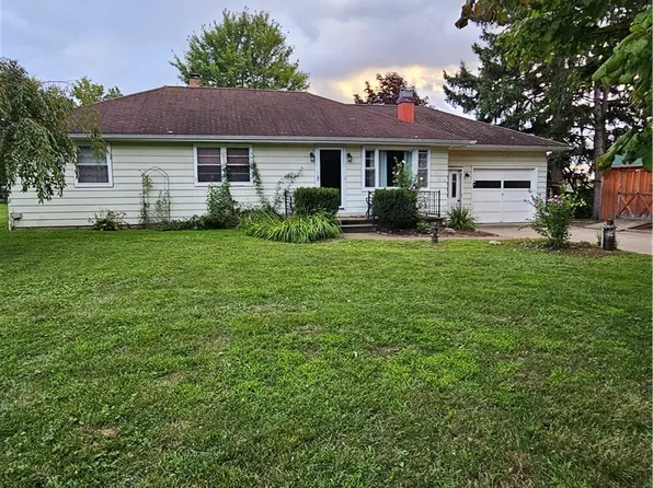 1313 Cain Rd, Angola, NY 14006