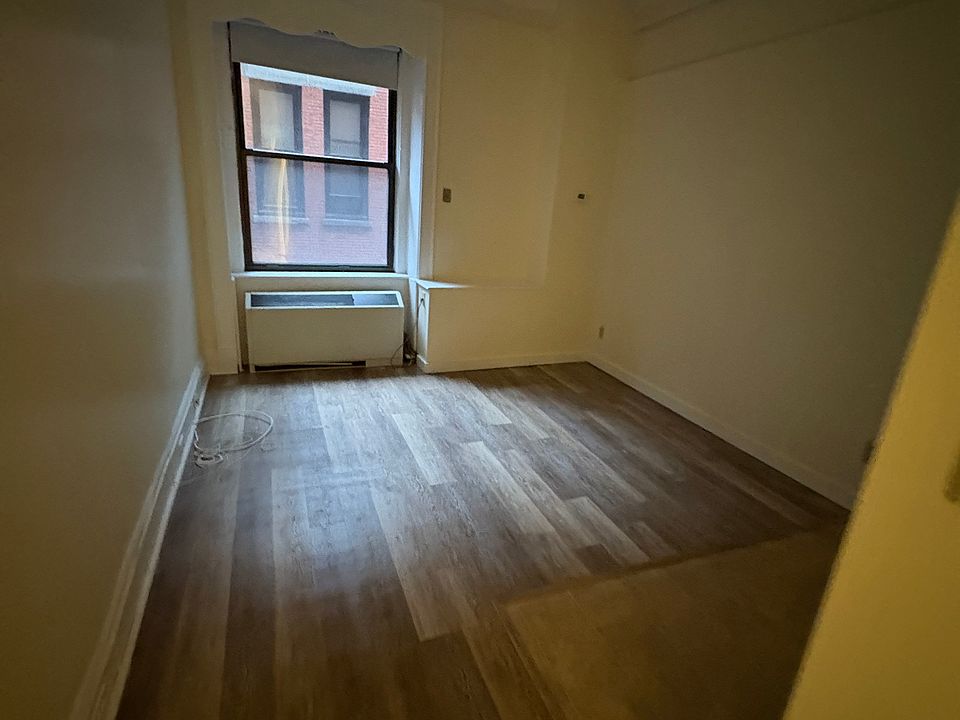 1st image of 64 Boylston St #11