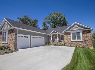 195 Granite Dr, Peninsula, OH 44264