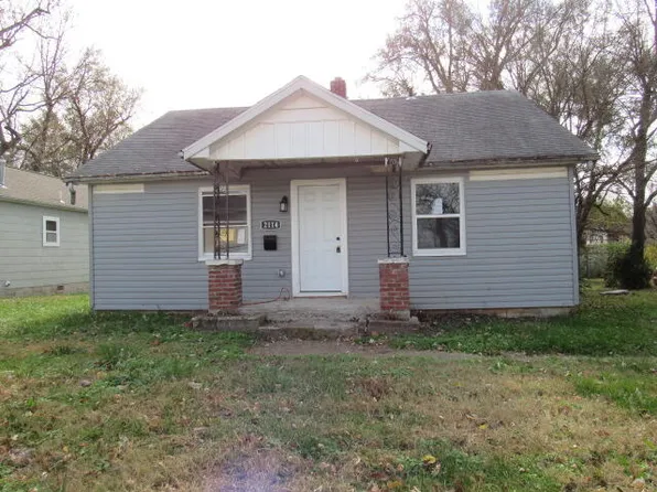 2114 E Cairo Street, Springfield, MO 65802