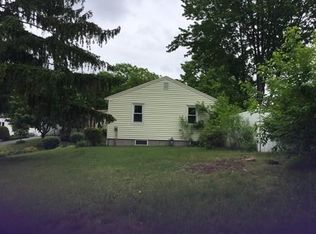 45 Leatherleaf Dr, Springfield, MA 01109