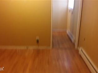 13927 253rd St, Rosedale, NY 11422