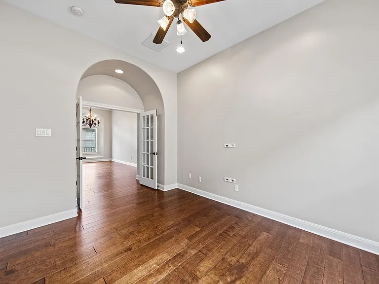 11709 Woodland Hills Trl — Photo 13