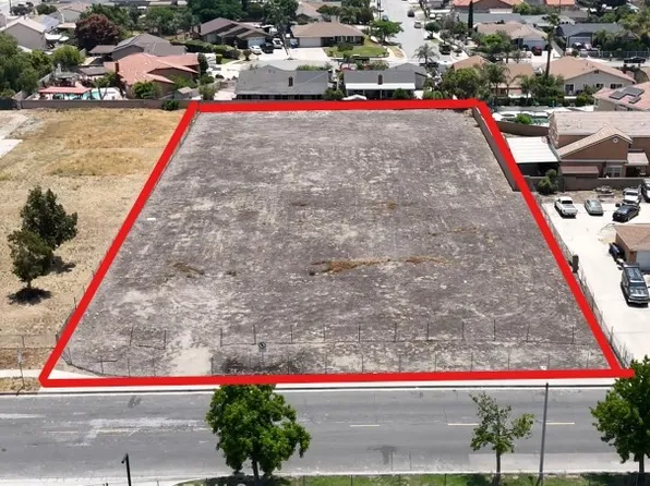 16133 Mallory Dr #717, Fontana, CA 92335