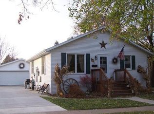 192 Walnut St, Delavan, WI 53115