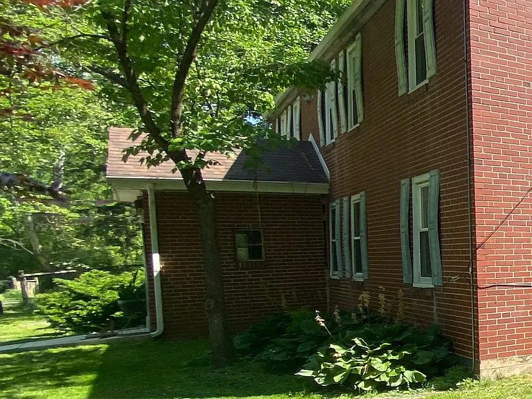Sweitzer Rd — Photo 11