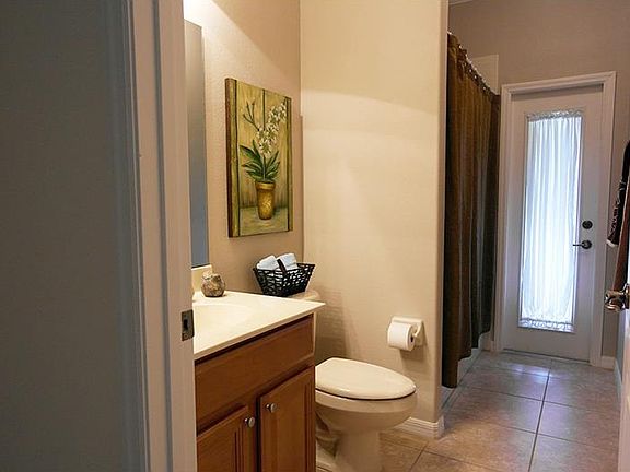 3rd image of 16568 Cedar Run Dr