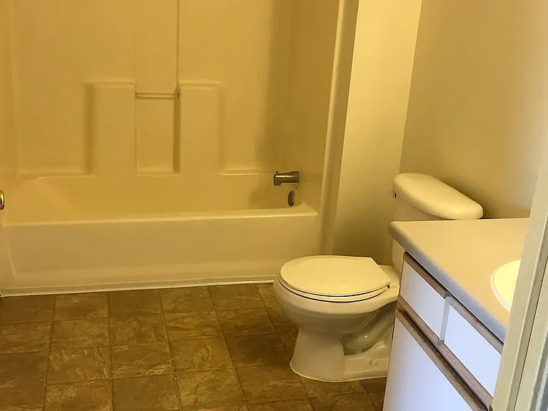 Vista Pointe Apartments in South Salem Oregon Comfortable Living Near Shopping and I5 — Photo 62