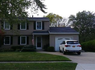 95 Heather Hill Dr, West Seneca, NY 14224