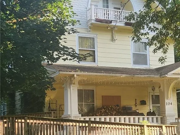 104 W Chestnut St, Odessa, MO 64076