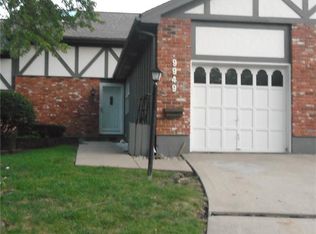 9949 Edelweiss Cir, Merriam, KS 66203
