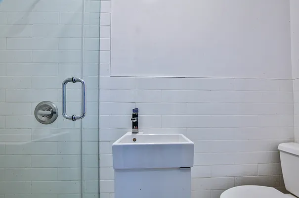 Rented by MOTION New York | media 5