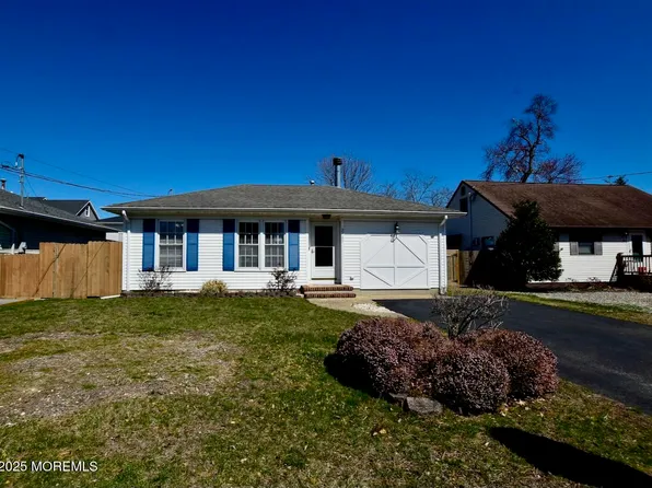 2143 Riviera Parkway, Point Pleasant, NJ 08742