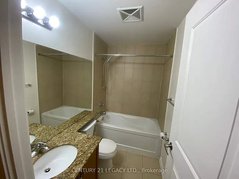 9245 Jane St #1503 — Photo 32